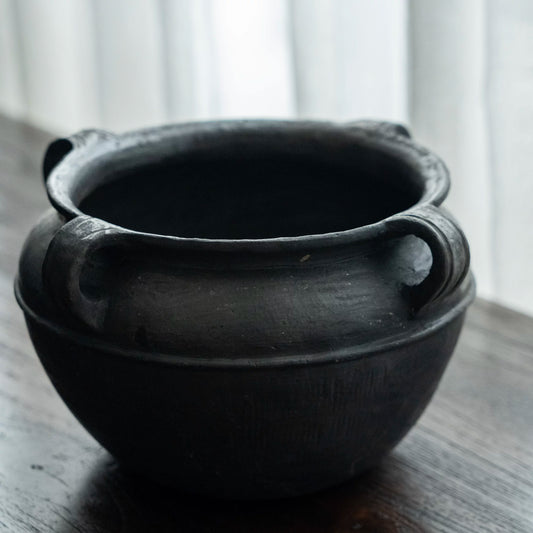 Jiduo Black Pottery Tibetan Area Handmade Traditional Four-Handle Pot (3L)