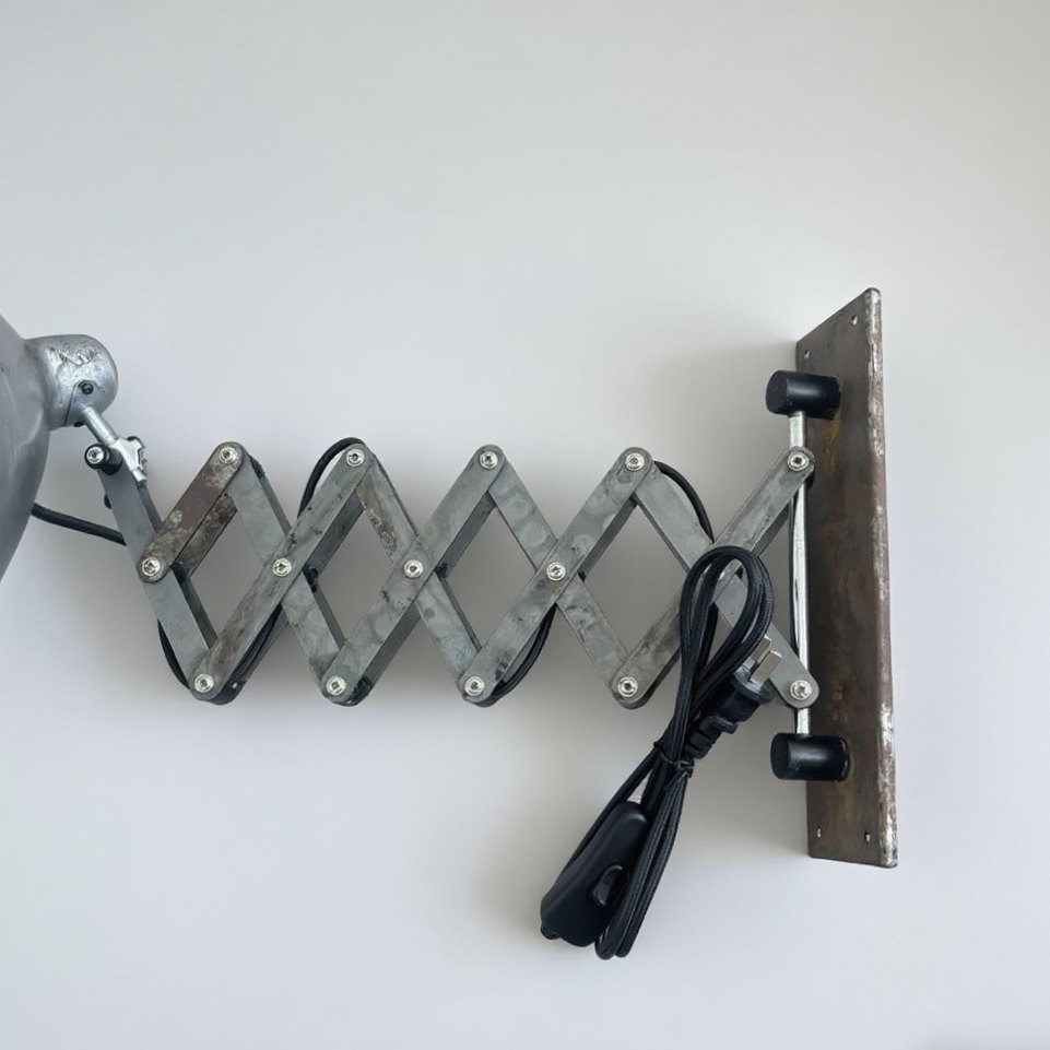 Retro industrial style outdoor wall lamp B&B café bar ambient light telescopic long arm lamp corridor American wall lamp