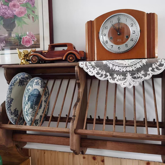 Vintage-style plate racks
