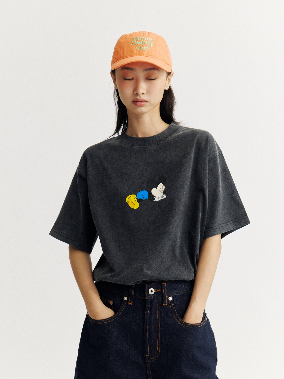 Monday Sleeping Club & DISNEY collaboration collection "Sleeping Mickey" washed printed short-sleeve T-shirt