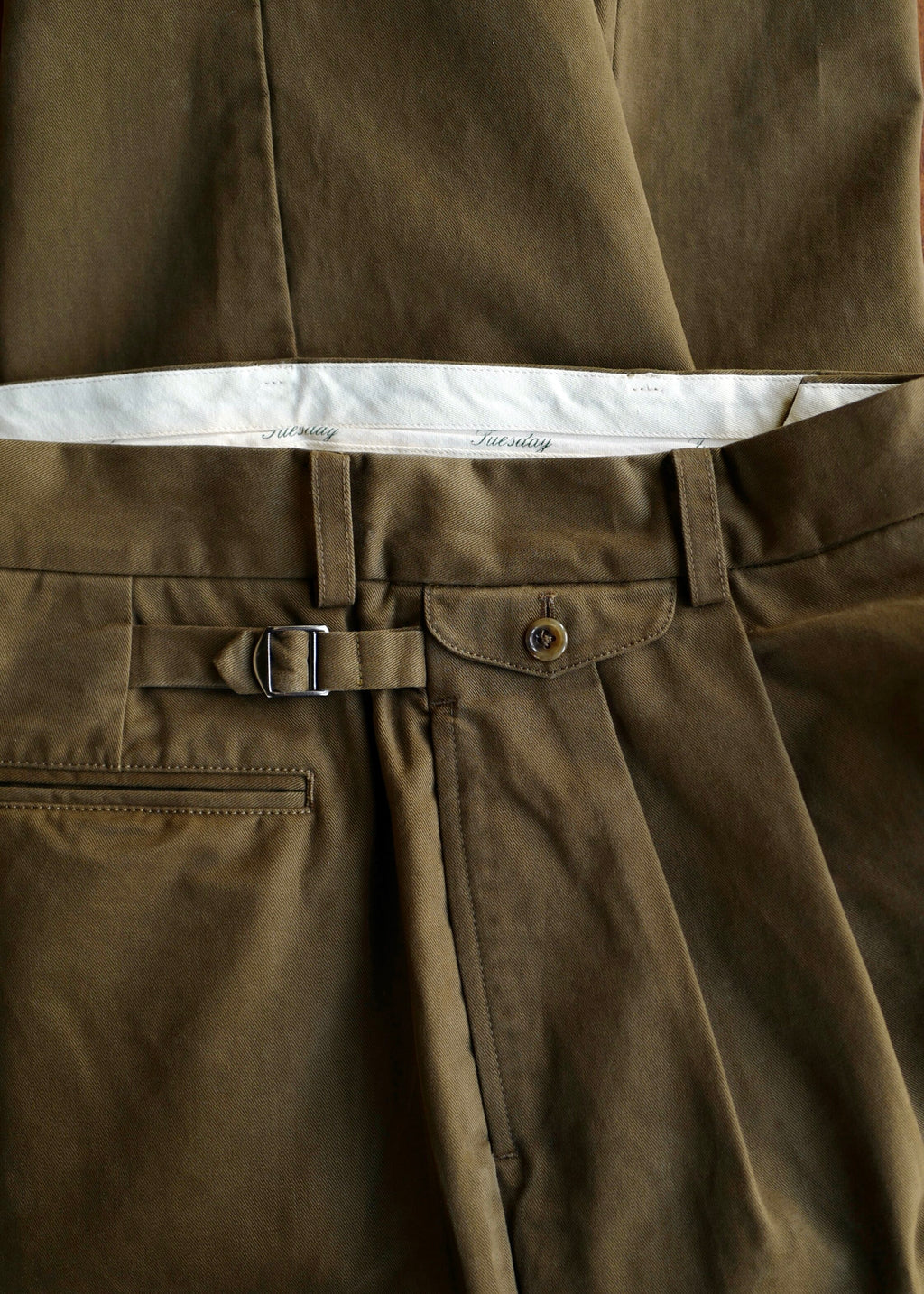 U.Sage FW25 Weekly Chinos is a regular pair of high-density chinos versatile trousers for the week