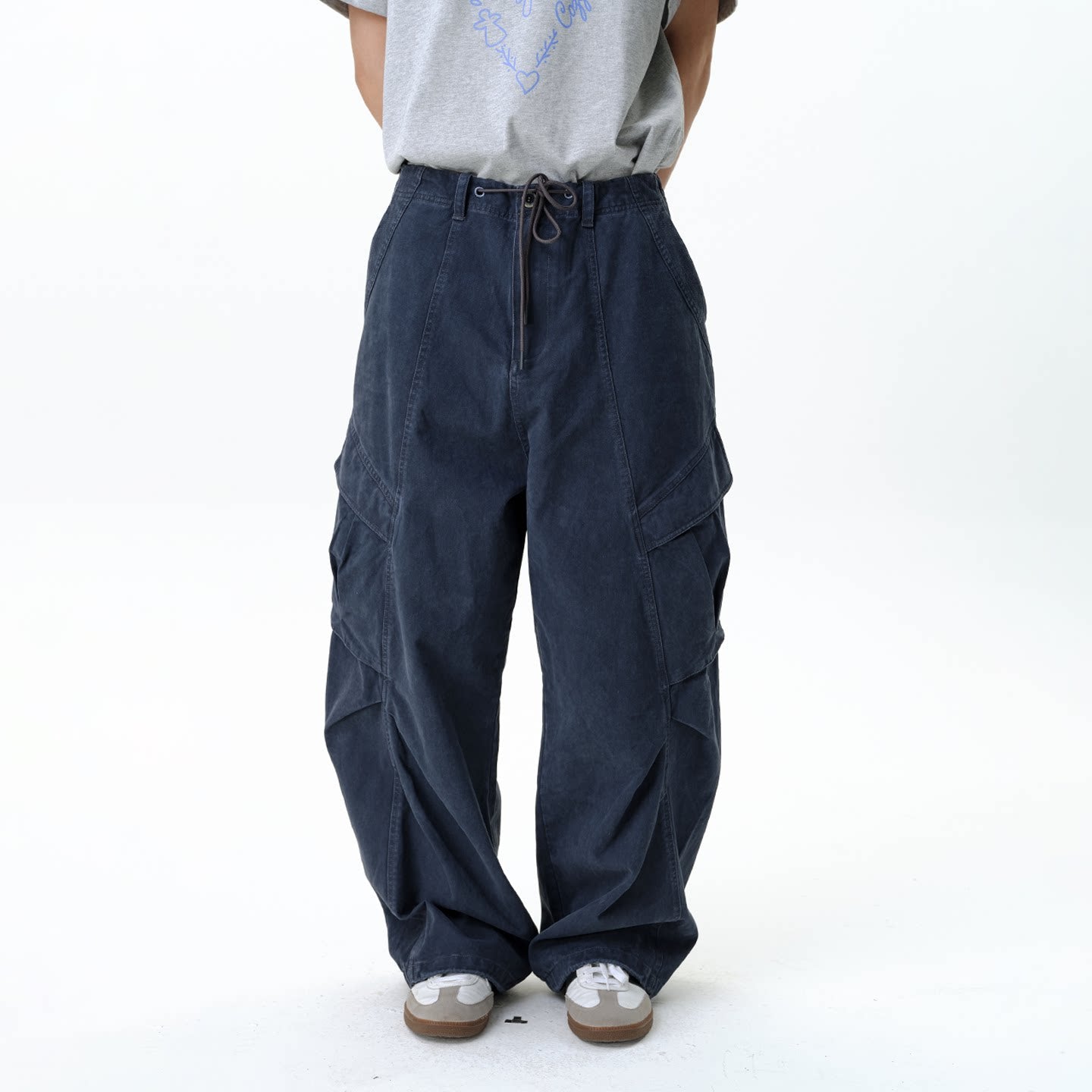 Roaringwild A Arch Roaring Beast Washed silhouette loose scimitar cargo pants men's casual trousers