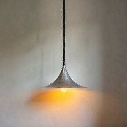 Vintage minimalist restaurant speaker pendant lamp, designer French modern minimalist bar counter, island counter, study pendant string light
