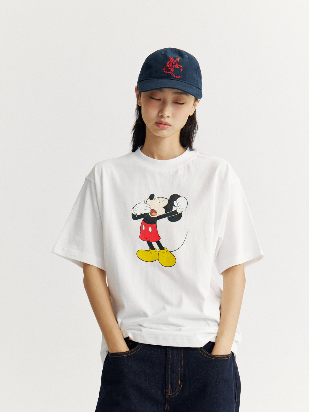 Monday Sleeping Club & DISNEY collaboration collection "Sleepy Mickey" printed short-sleeve T-shirt