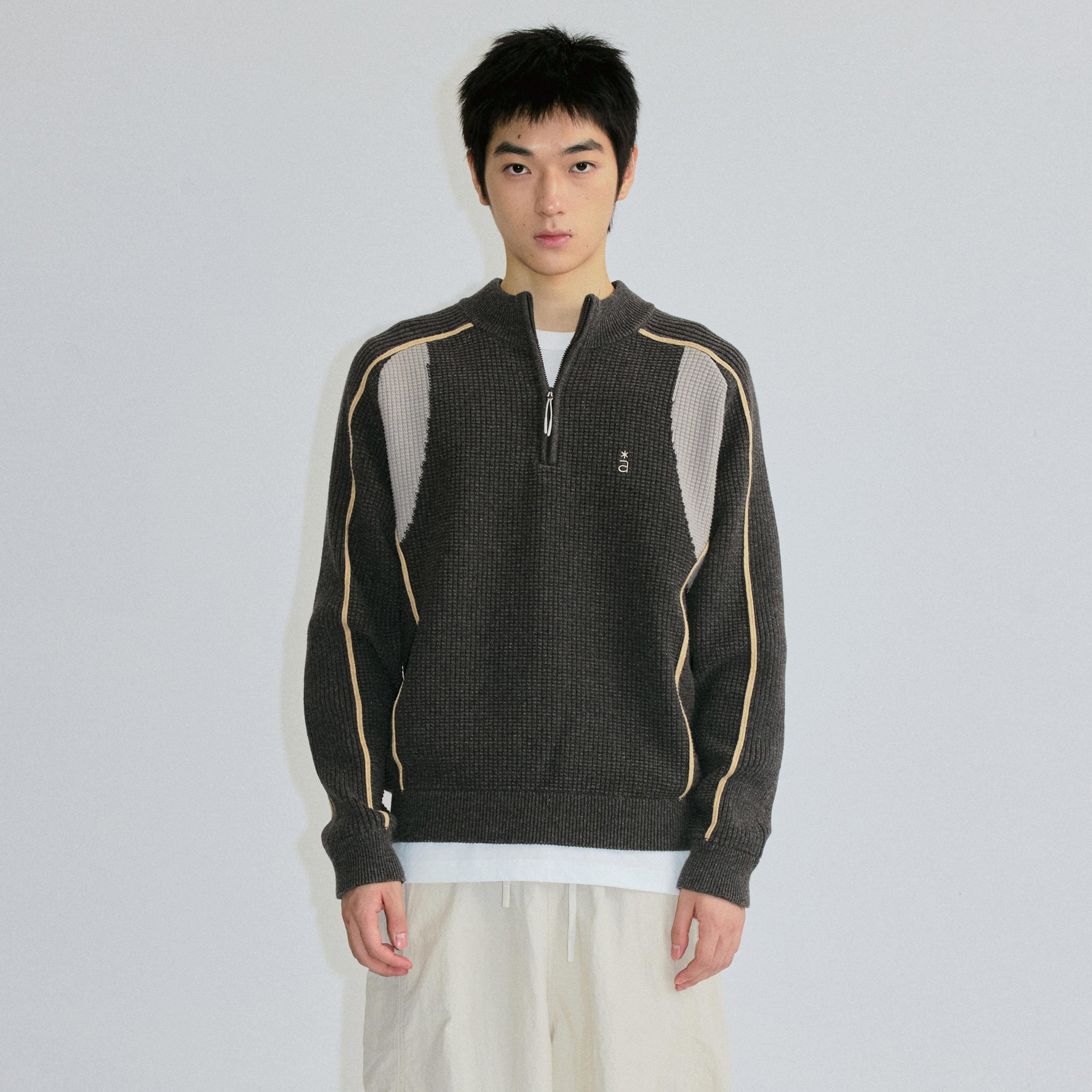 RoaringWild A Arch Roaring Beast panelled contrasting knitwear autumn/winter couple sweater men's coat