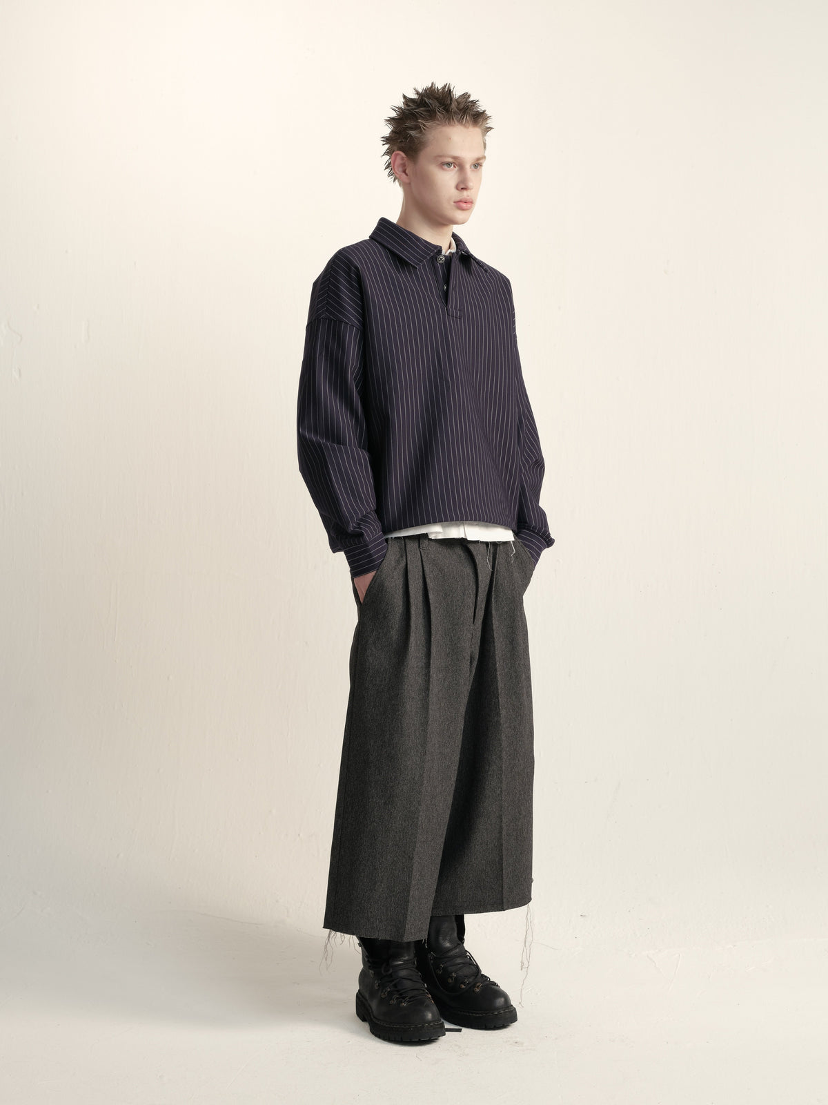 RECORDS INC. DUST WALKER Suit Shorts