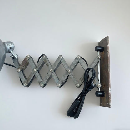 Retro industrial style outdoor wall lamp B&B café bar ambient light telescopic long arm lamp corridor American wall lamp