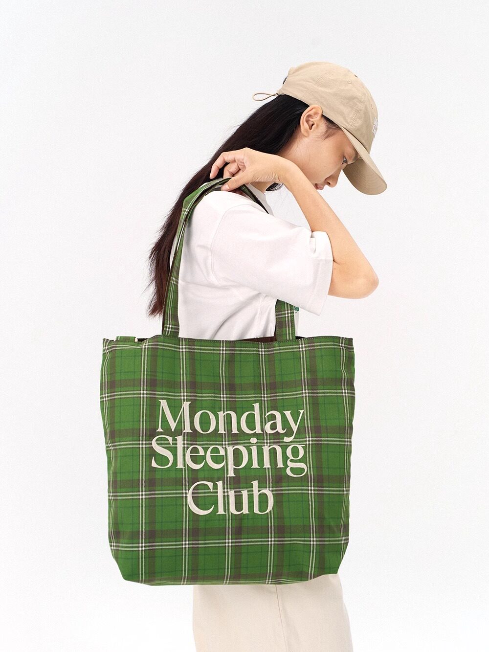 MondaySleepingClub standard font embroidered check contrast tote bag