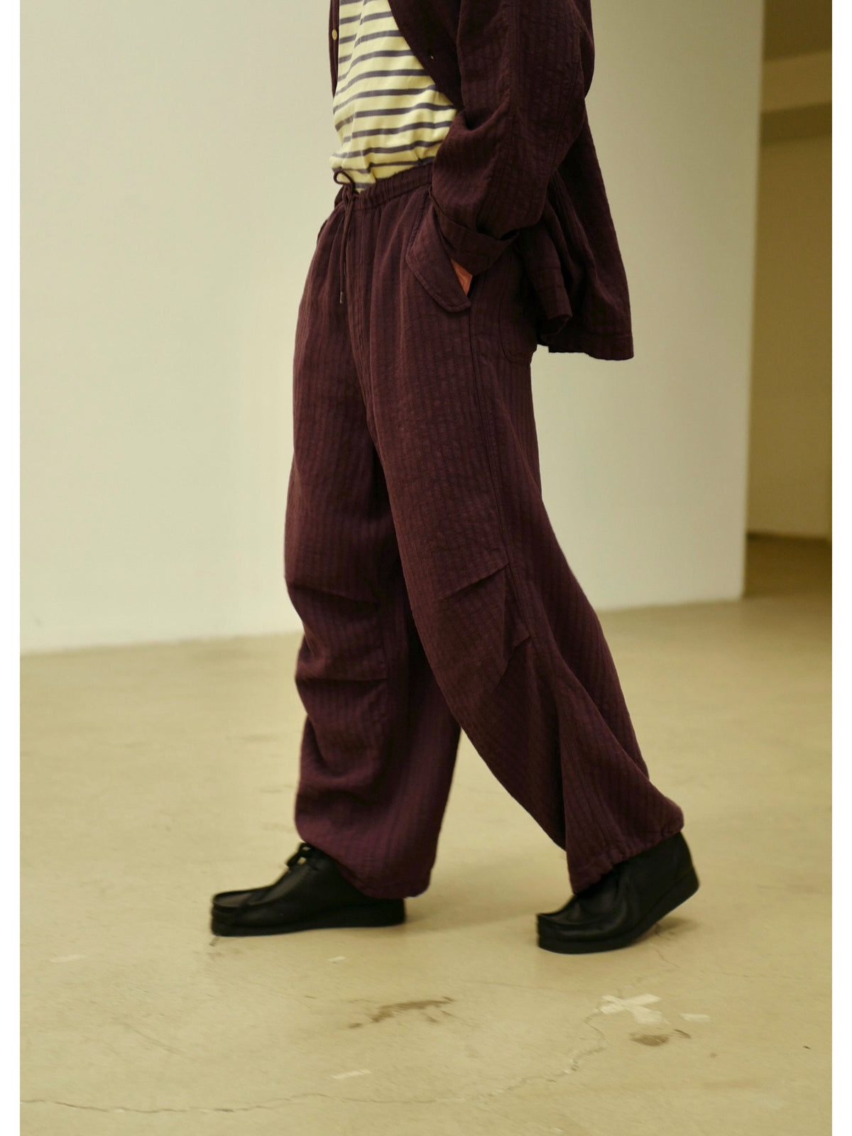 U.Sage SS25 (USAGE) OverTRS Vintage Jacquard Texture Cotton & Linen Silhouette Leg Drawstring Parachute Pants