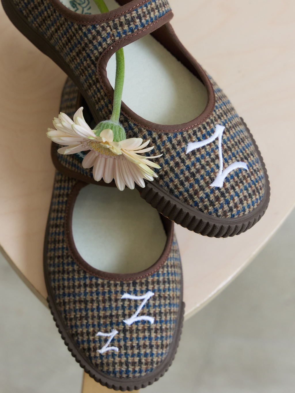 Monday Sleeping Club Sleep Academy Entering Dreams zzz font asymmetrical embroidered plaid Mary Jane shoes