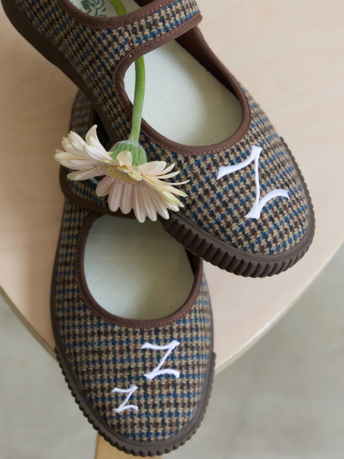 Monday Sleeping Club Sleep Academy Entering Dreams zzz font asymmetrical embroidered plaid Mary Jane shoes