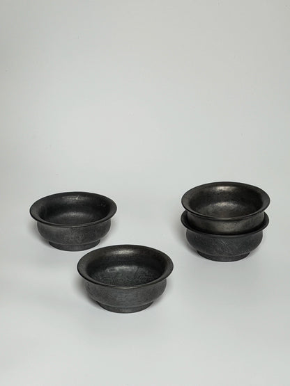 How many black pottery Tibetan handmade black pottery bowls are handmade by intangible cultural heritage craftsmen