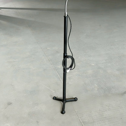 Vintage metal floor lamp with bendable gooseneck three-legged stable base, suitable for homestays, living rooms, studies, wabi-sabi style ambient lighting