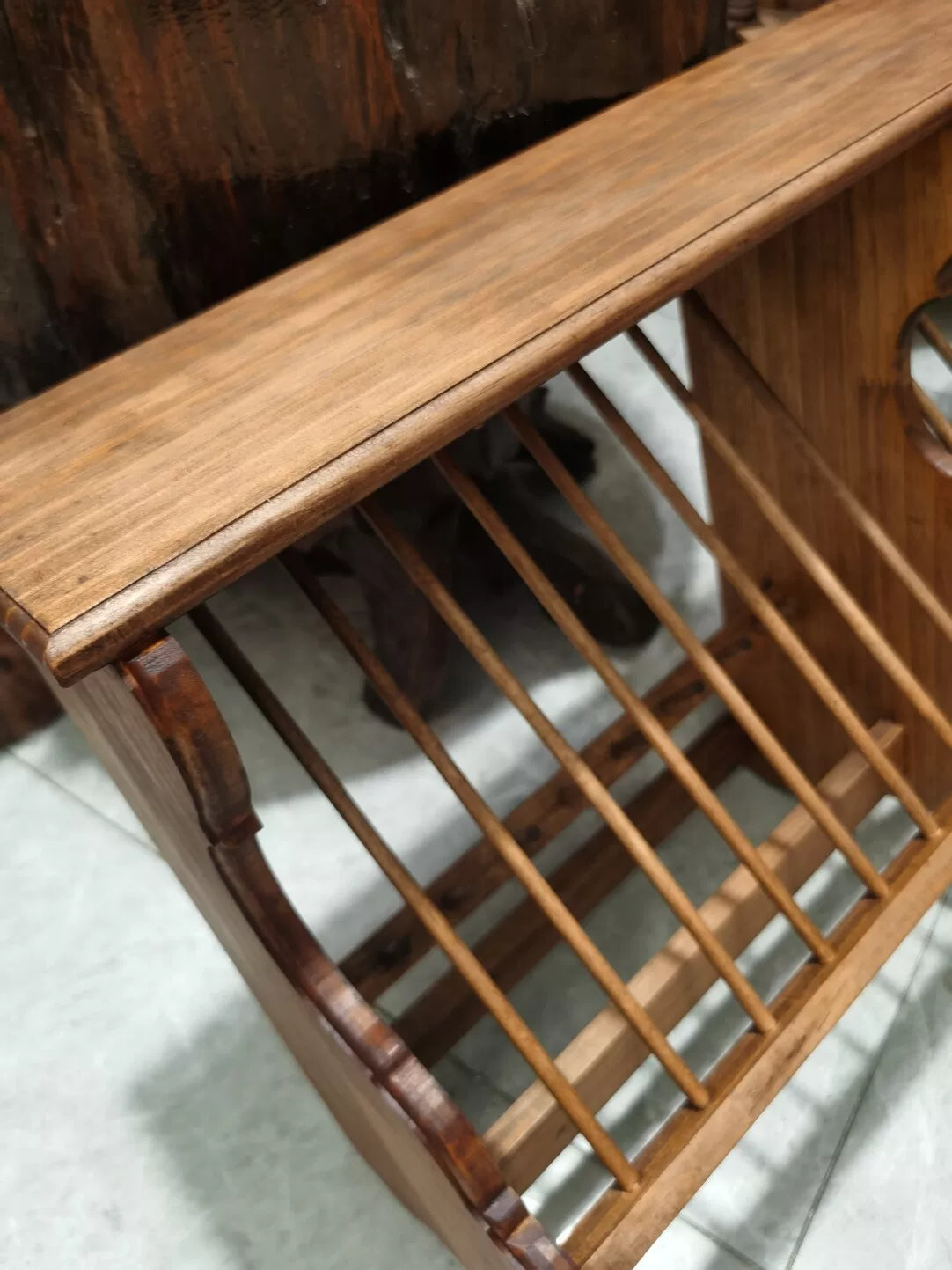 Vintage-style plate racks