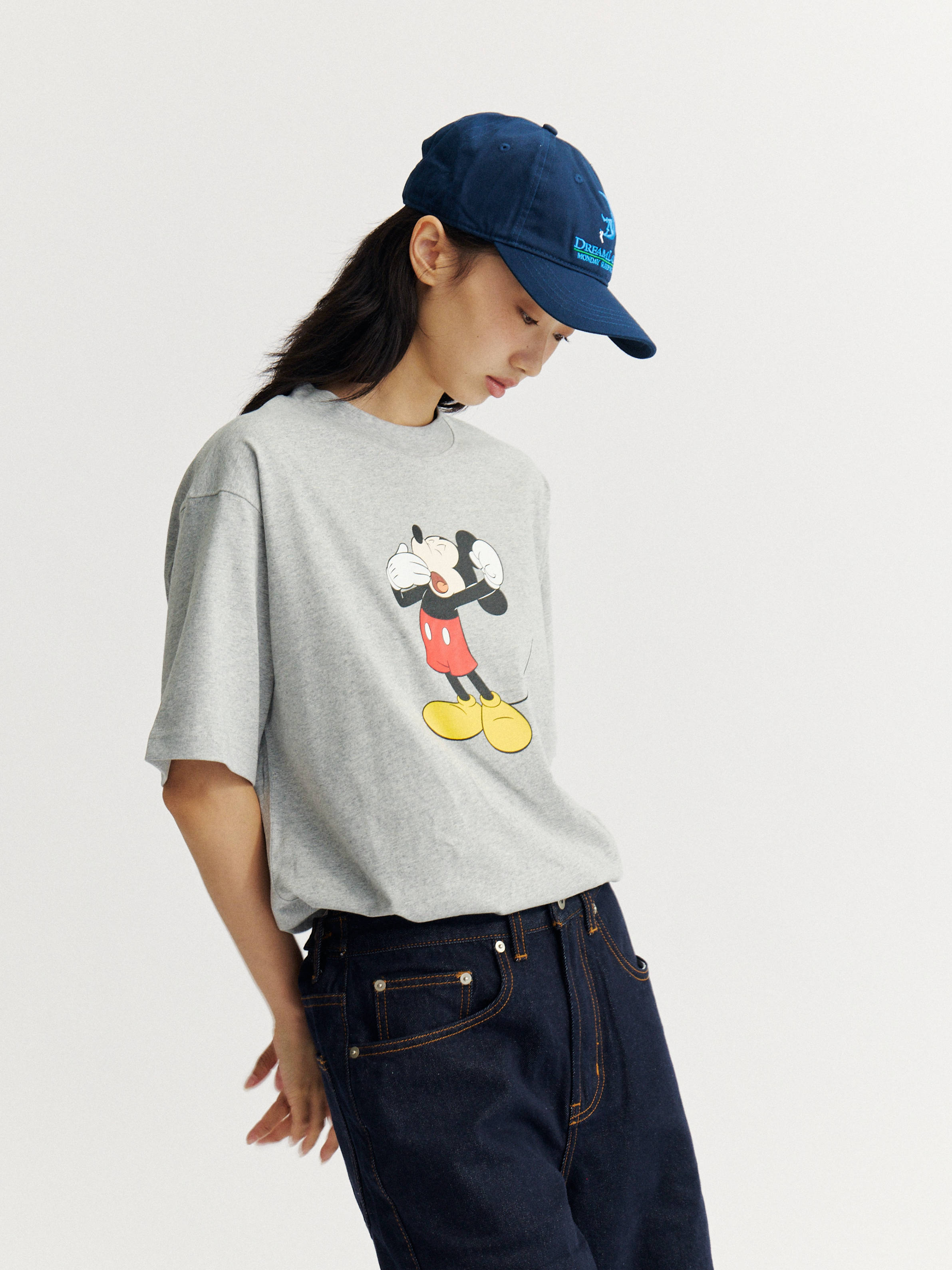 Monday Sleeping Club & DISNEY collaboration collection "Sleepy Mickey" printed short-sleeve T-shirt
