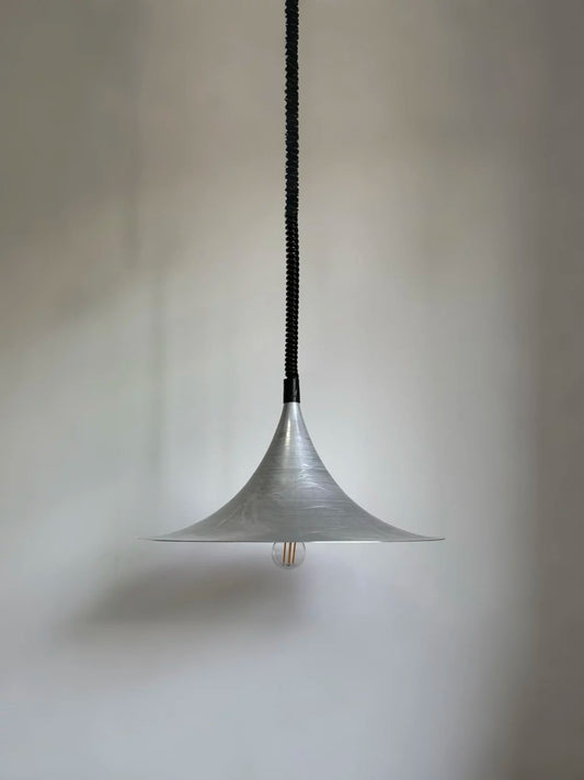 Vintage minimalist restaurant speaker pendant lamp, designer French modern minimalist bar counter, island counter, study pendant string light