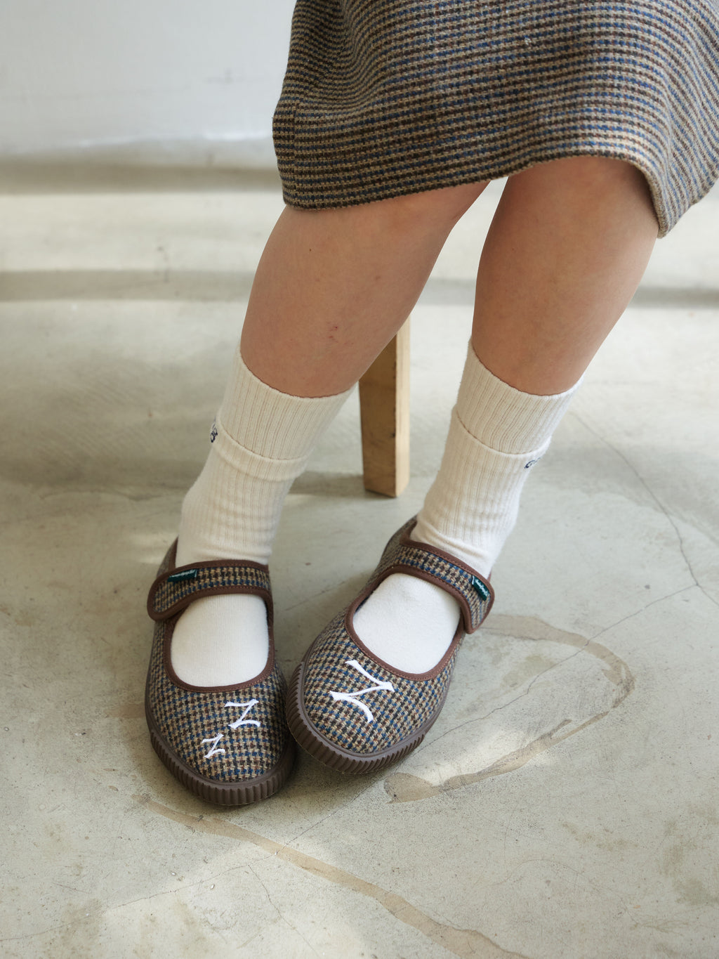 Monday Sleeping Club Sleep Academy Entering Dreams zzz font asymmetrical embroidered plaid Mary Jane shoes