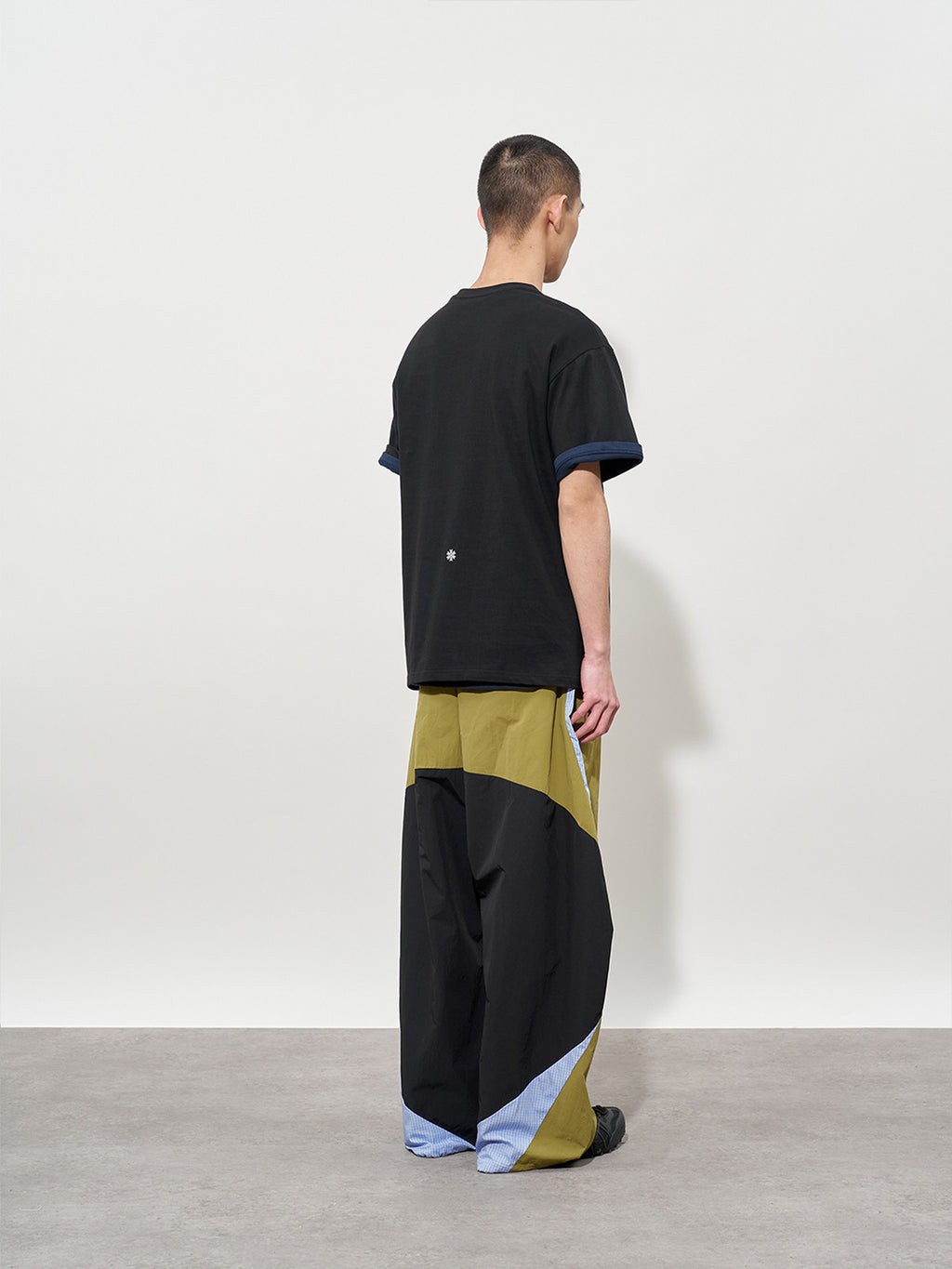 Stuffy & Crazy FMACM Curved Split Stitching Pleated Sports Nylon Pants
