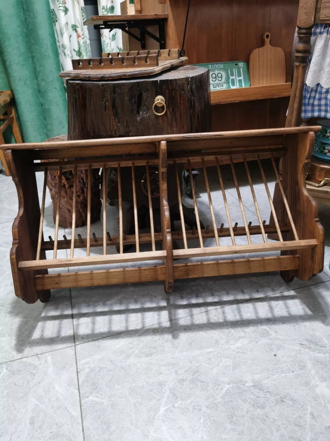 Vintage-style plate racks